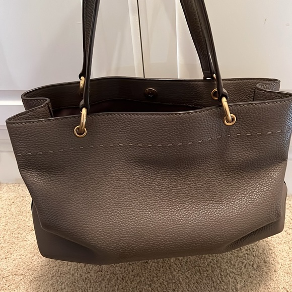 Tory Burch Mcgraw Triple Compartment Leather Bag - Picture 5 of 11